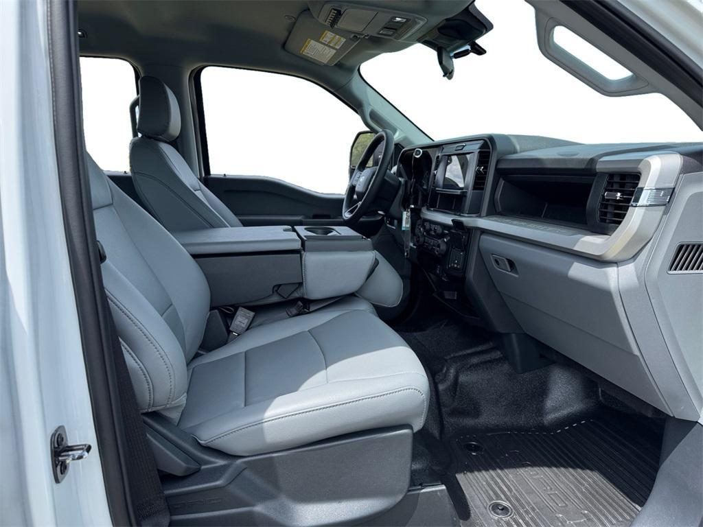 new 2025 Ford F-250 car, priced at $66,715