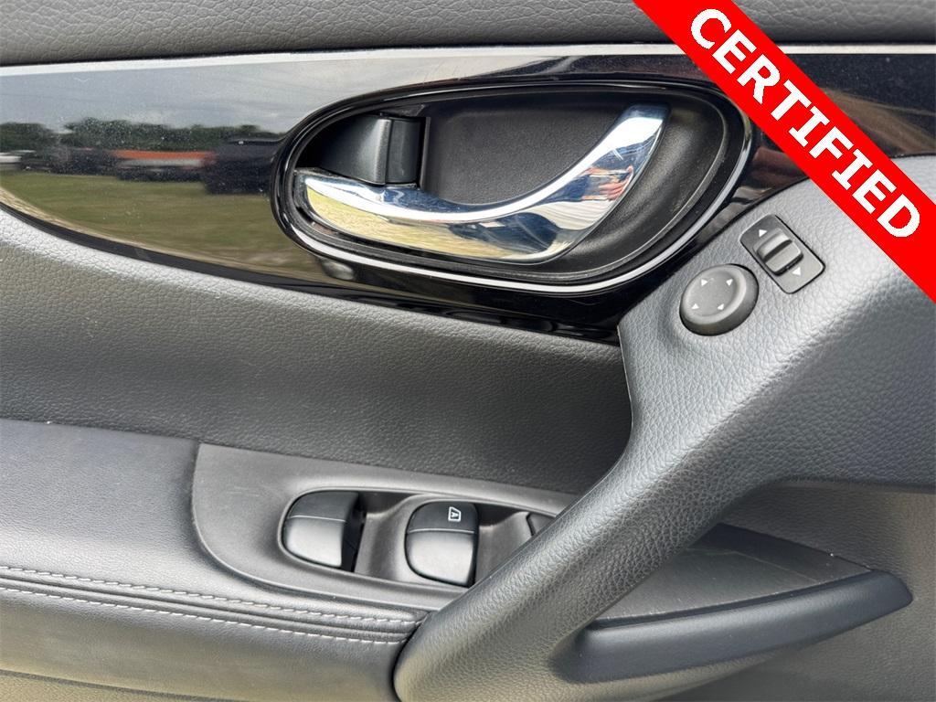 used 2021 Nissan Rogue Sport car, priced at $17,777
