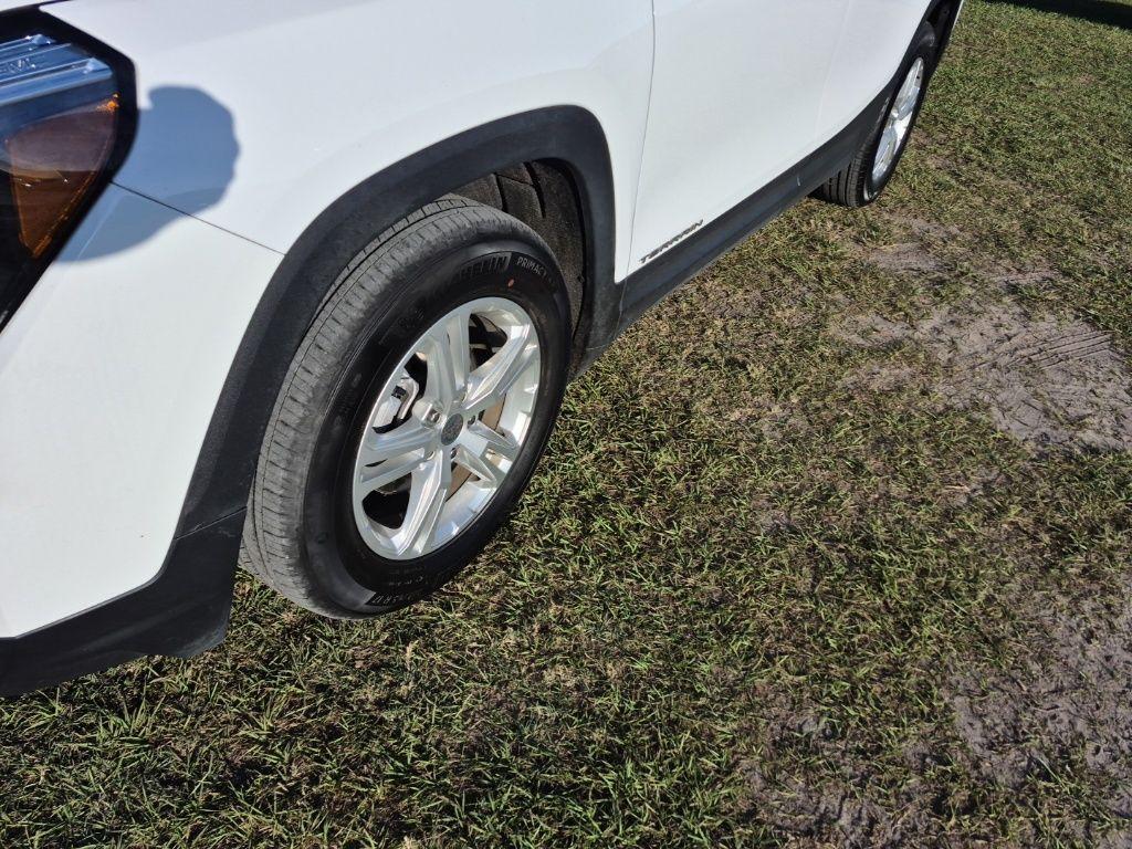 used 2024 GMC Terrain car, priced at $20,968