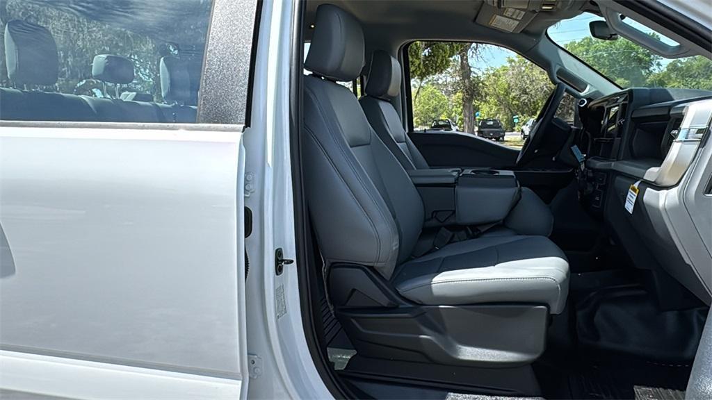 new 2025 Ford F-250 car, priced at $69,150