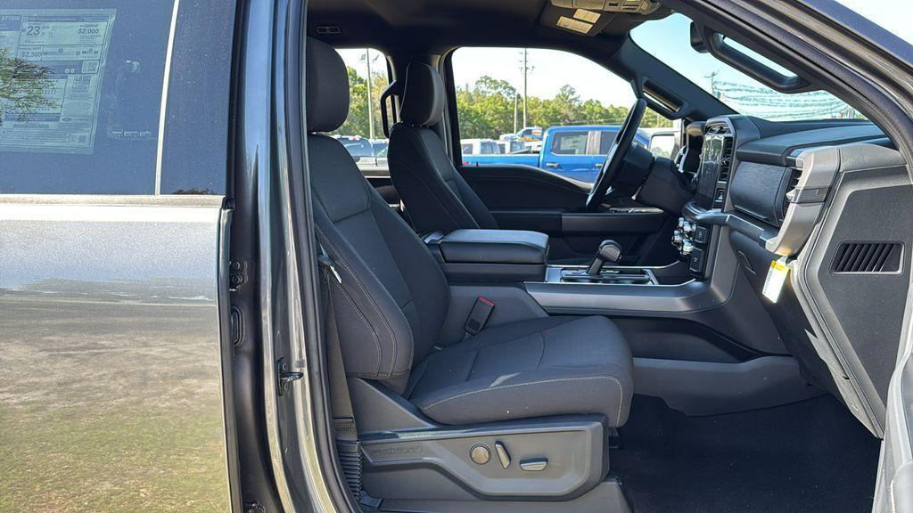 new 2025 Ford F-150 car, priced at $60,756