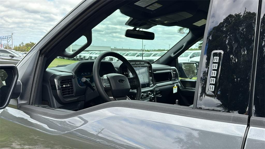 new 2024 Ford F-150 car, priced at $57,725