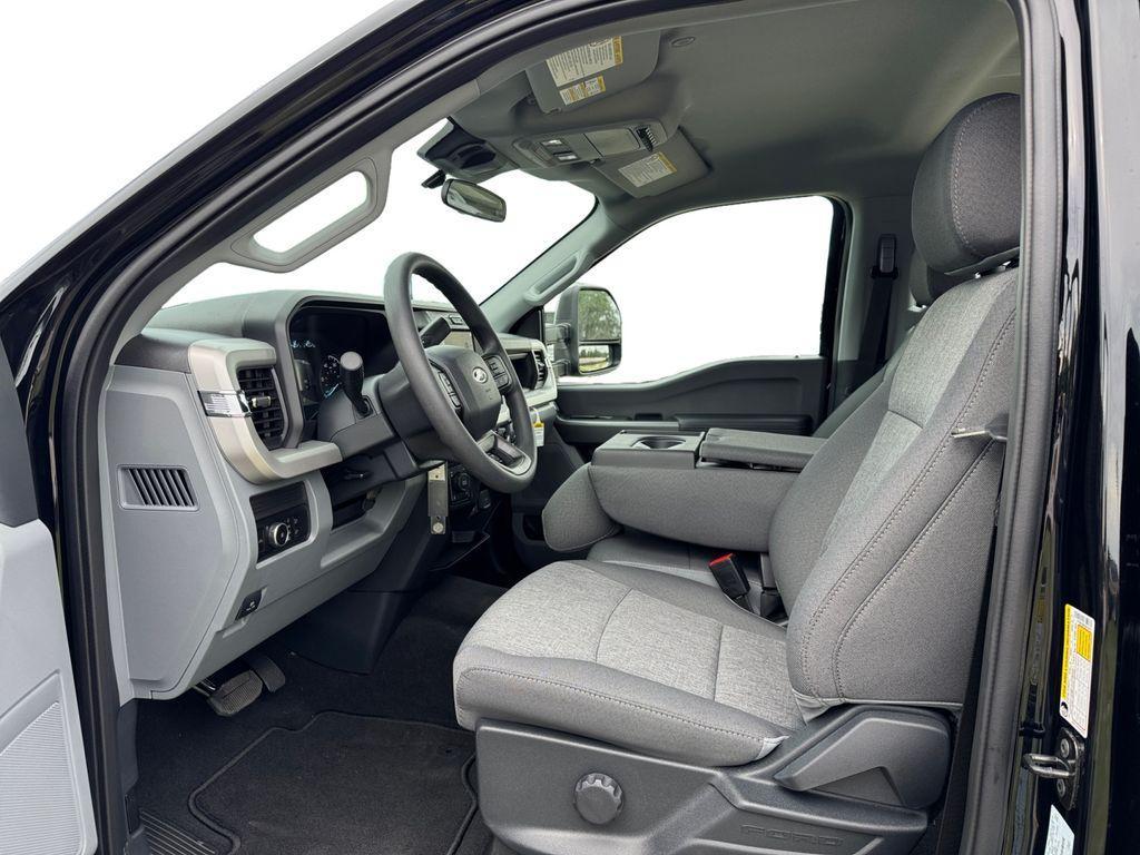 new 2025 Ford F-250 car, priced at $76,510