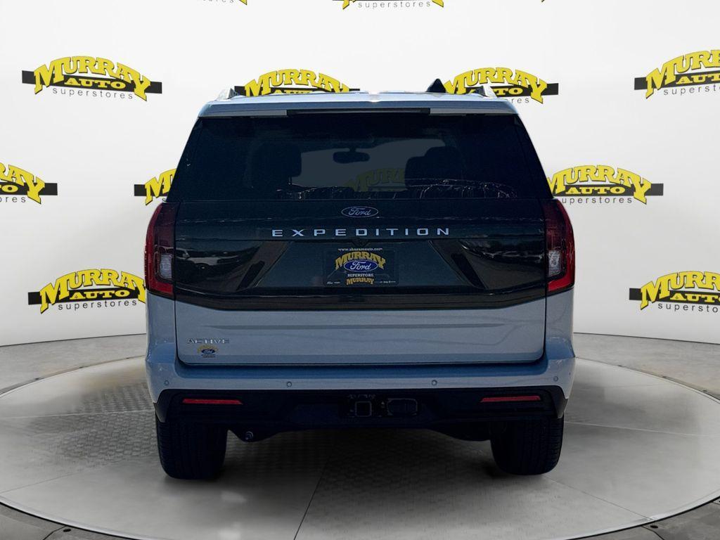 new 2025 Ford Expedition car, priced at $68,304