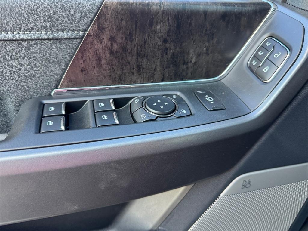 new 2025 Ford F-250 car, priced at $91,380