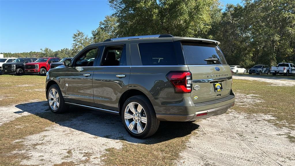 new 2024 Ford Expedition car, priced at $77,696