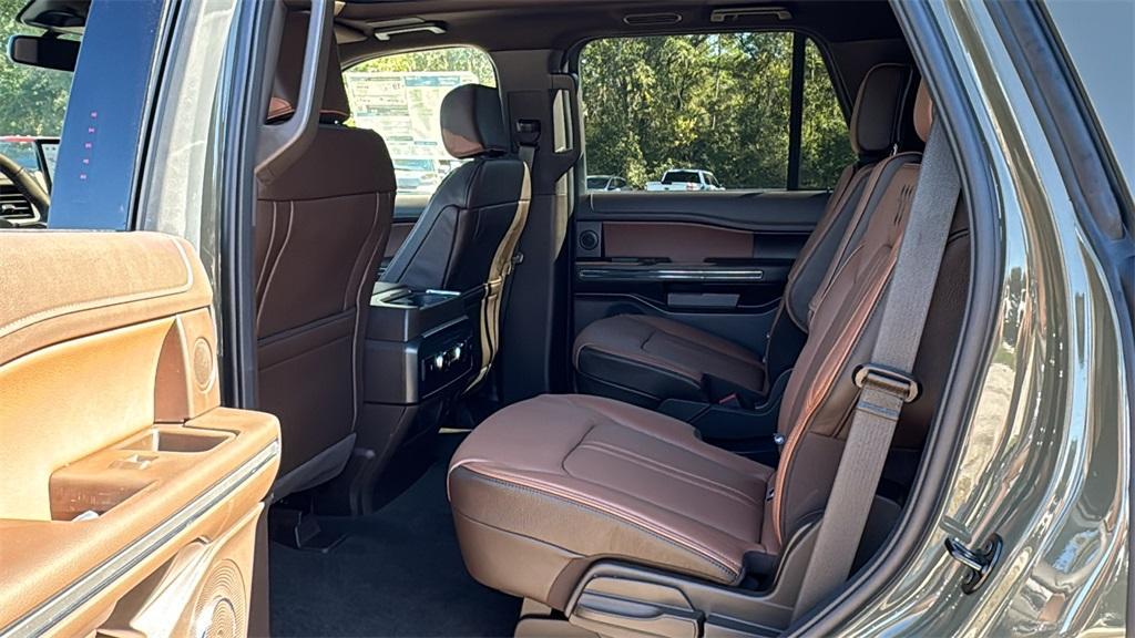 new 2024 Ford Expedition car, priced at $77,696