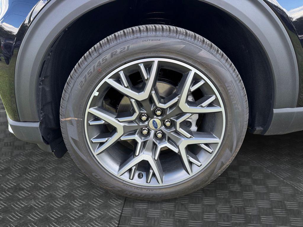 new 2025 Ford Explorer car, priced at $61,800