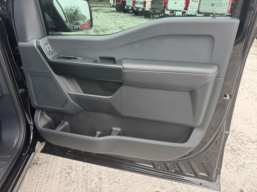 new 2025 Ford F-150 car, priced at $46,280