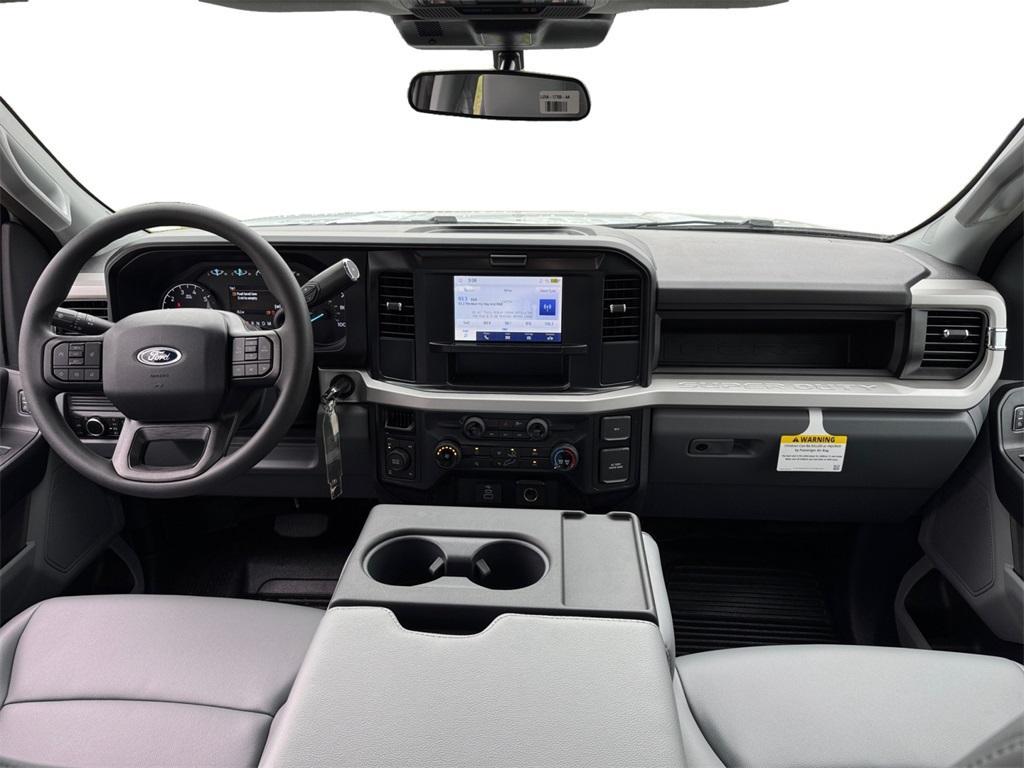 new 2025 Ford F-250 car, priced at $55,655