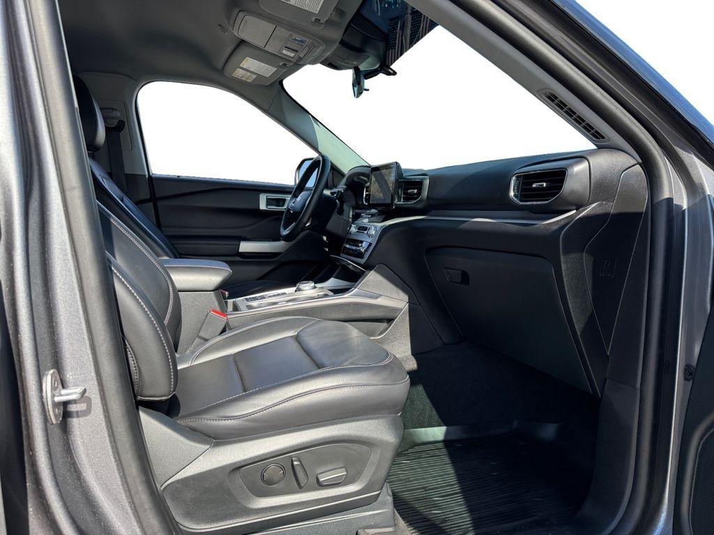 used 2023 Ford Explorer car, priced at $32,746