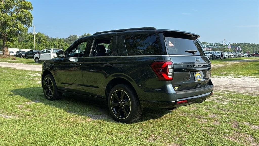 new 2024 Ford Expedition car, priced at $70,656