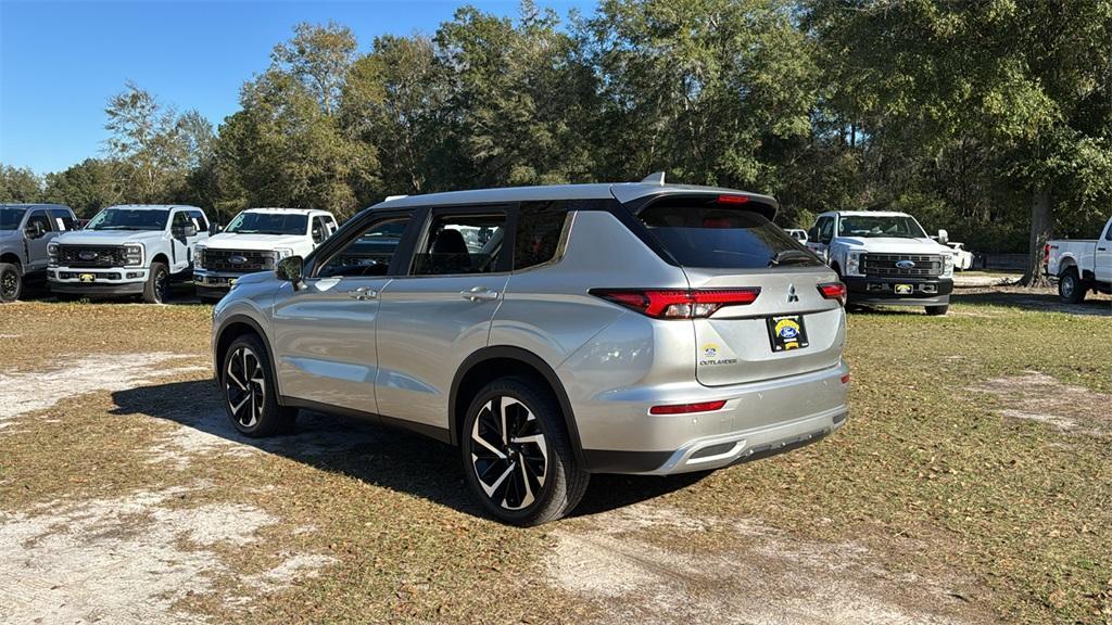 used 2024 Mitsubishi Outlander car, priced at $28,977