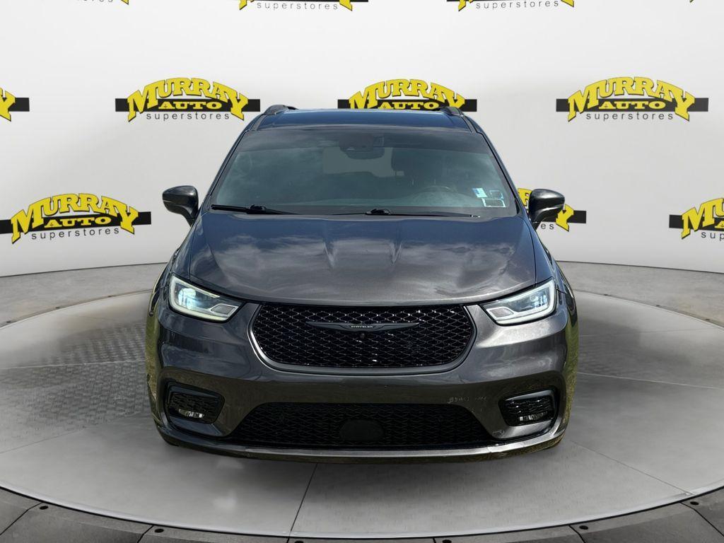 used 2021 Chrysler Pacifica car, priced at $23,170