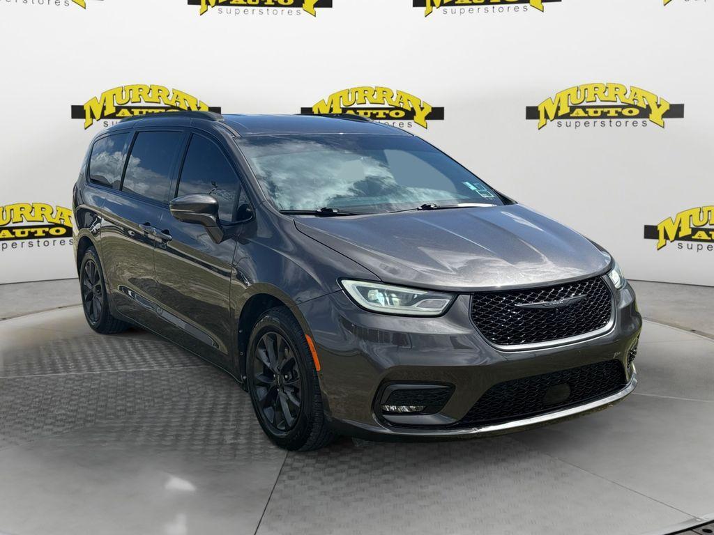 used 2021 Chrysler Pacifica car, priced at $23,170