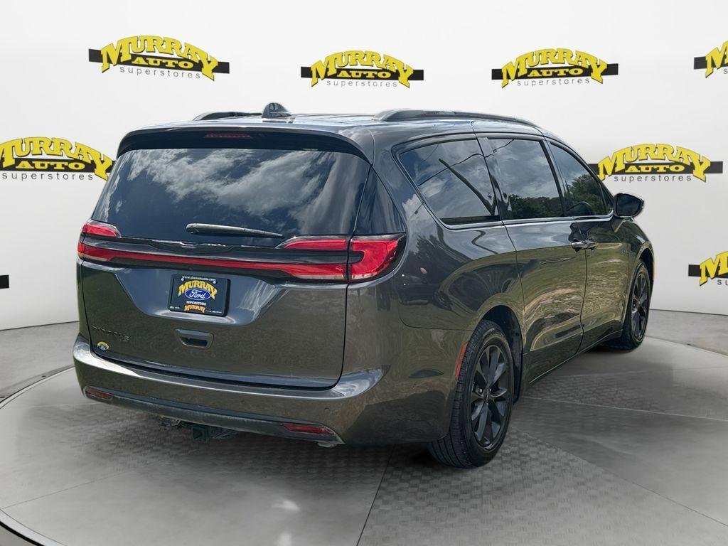used 2021 Chrysler Pacifica car, priced at $23,170