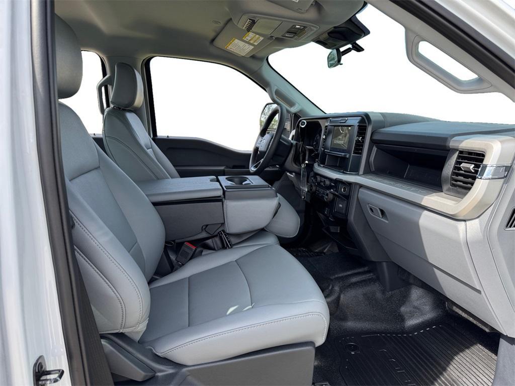 new 2025 Ford F-250 car, priced at $55,435