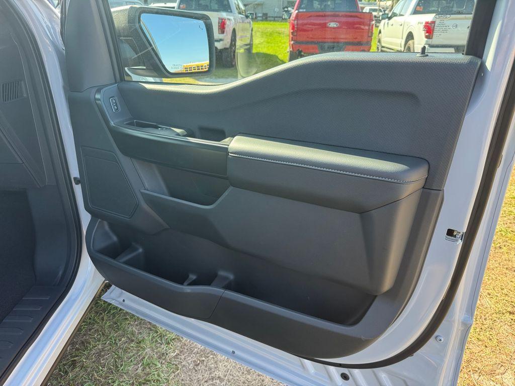 new 2025 Ford F-150 car, priced at $51,270
