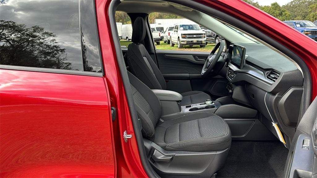 new 2025 Ford Escape car, priced at $33,456