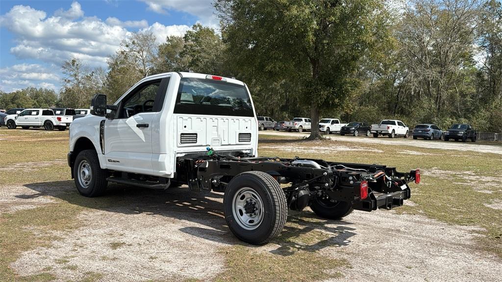 new 2025 Ford F-250 car, priced at $60,275