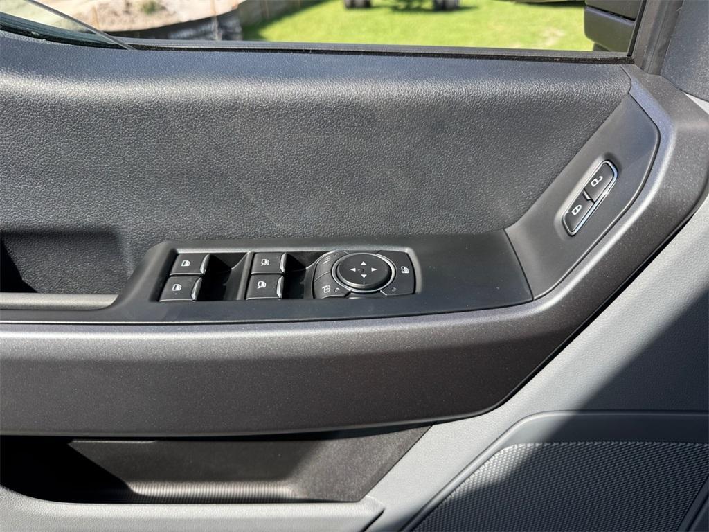new 2025 Ford F-250 car, priced at $75,415