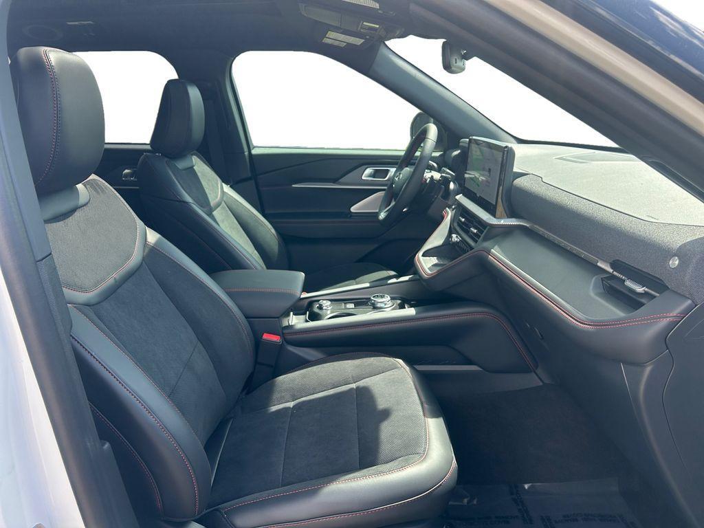 new 2025 Ford Explorer car, priced at $60,255