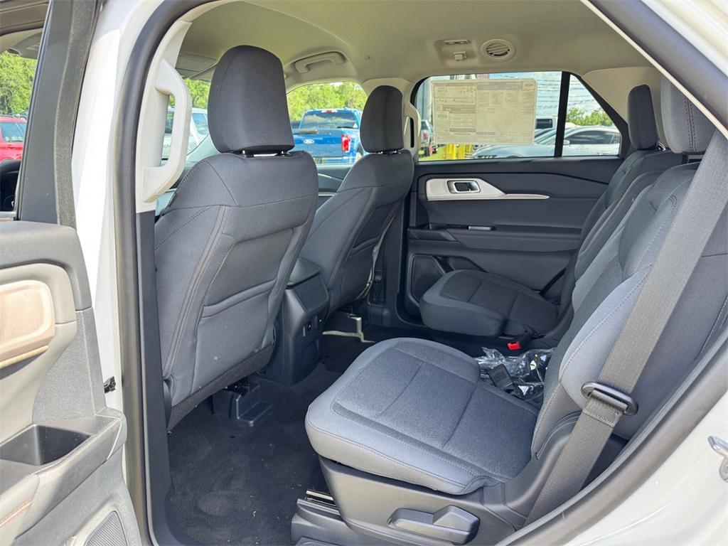 new 2025 Ford Explorer car, priced at $41,107