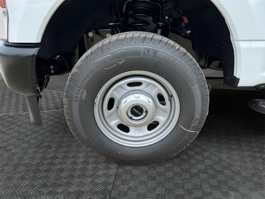 new 2025 Ford F-250 car, priced at $66,715