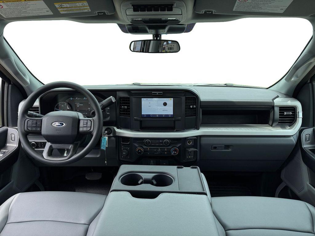 new 2025 Ford F-250 car, priced at $65,013