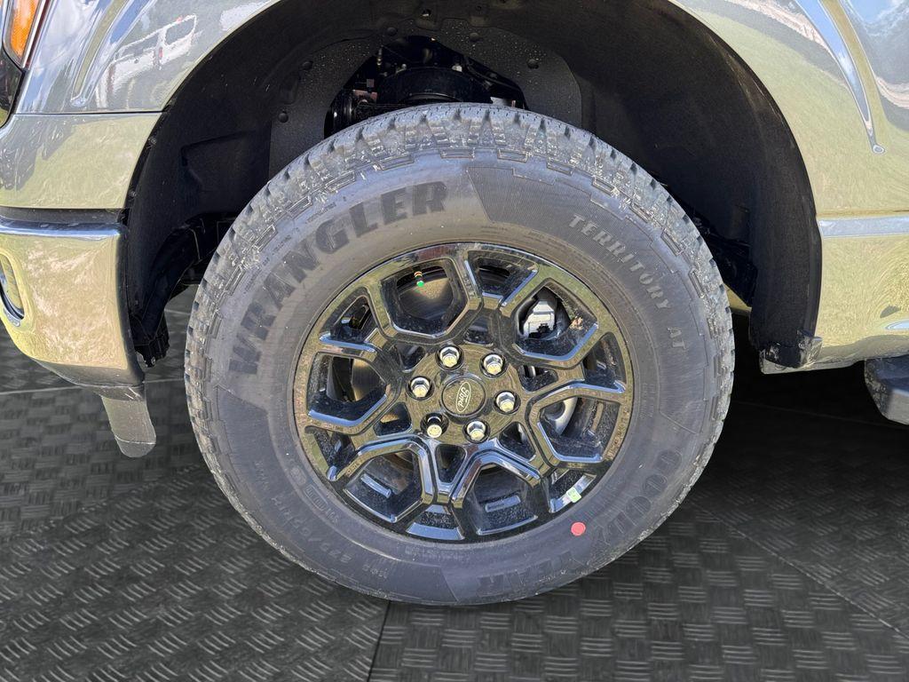 new 2025 Ford F-150 car, priced at $60,300