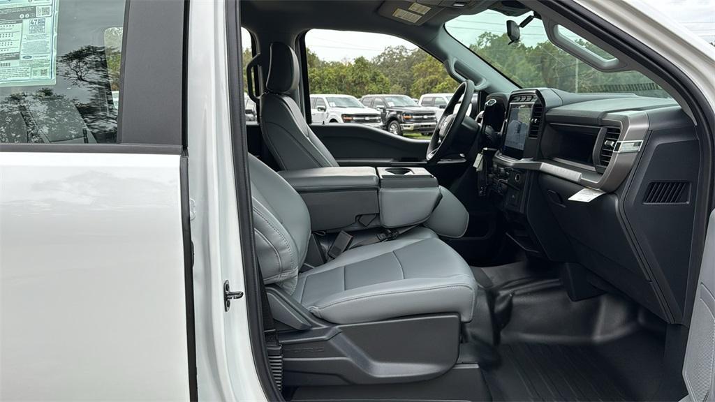 new 2024 Ford F-150 car, priced at $49,633