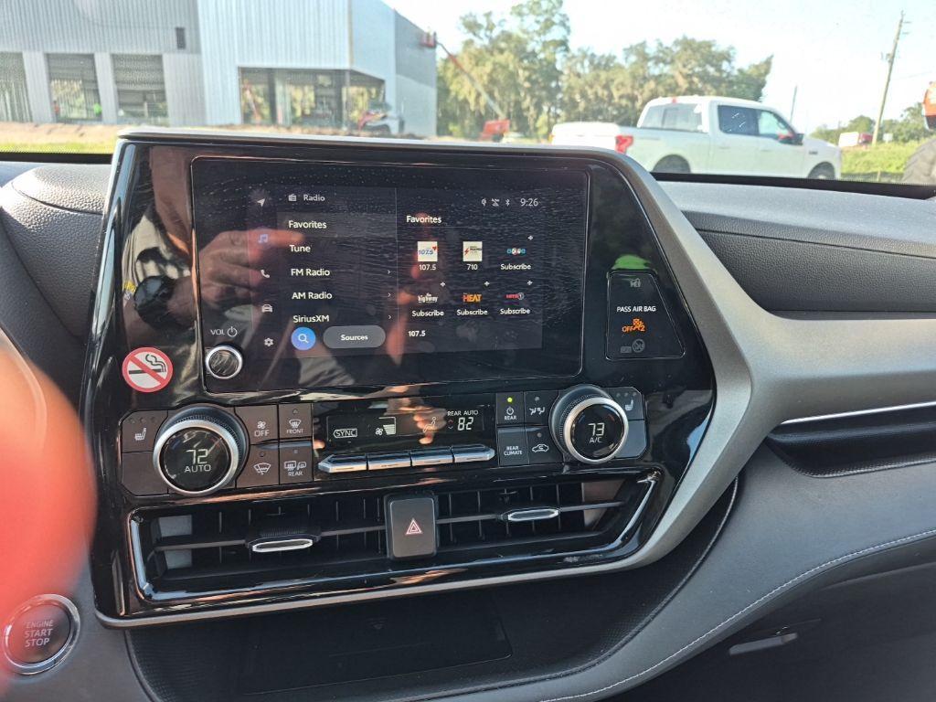 used 2023 Toyota Highlander car, priced at $34,174
