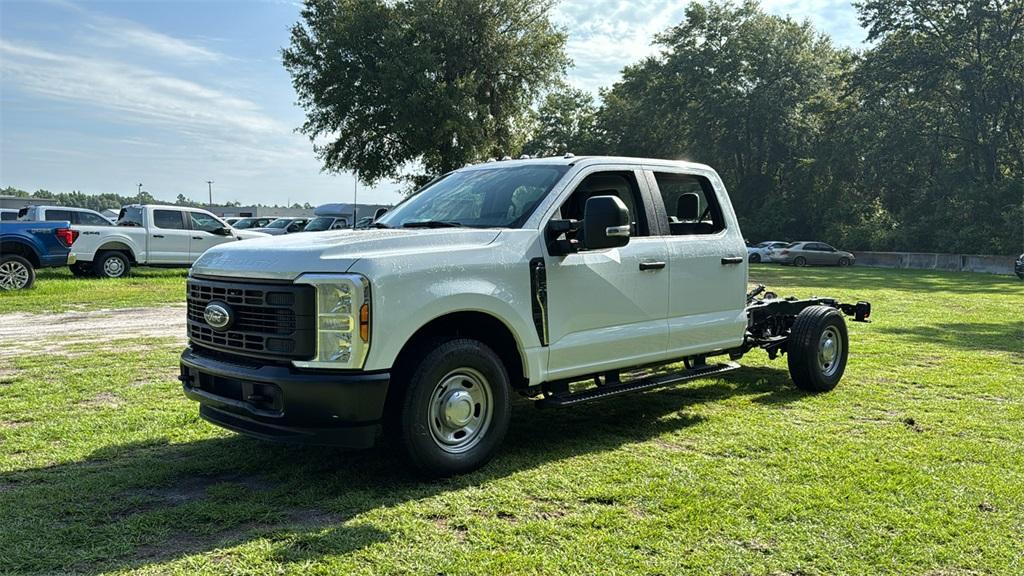 new 2024 Ford F-250 car, priced at $45,768