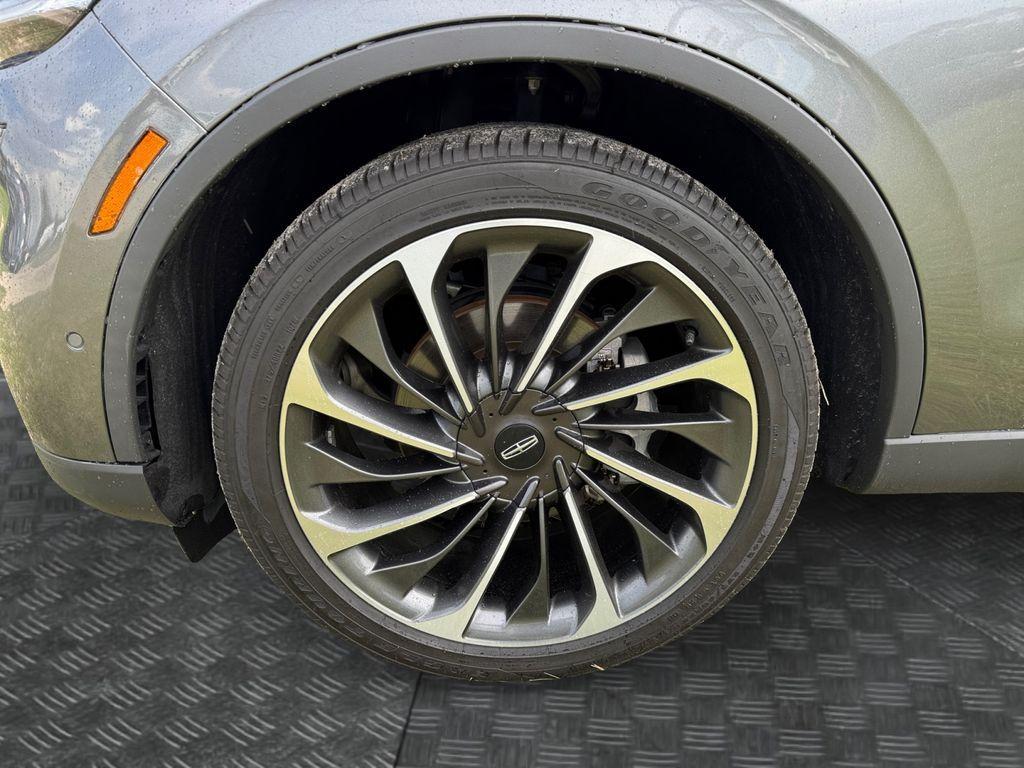 used 2023 Lincoln Aviator car, priced at $45,677