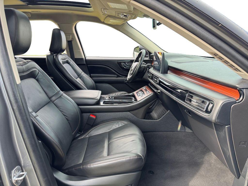 used 2023 Lincoln Aviator car, priced at $45,677