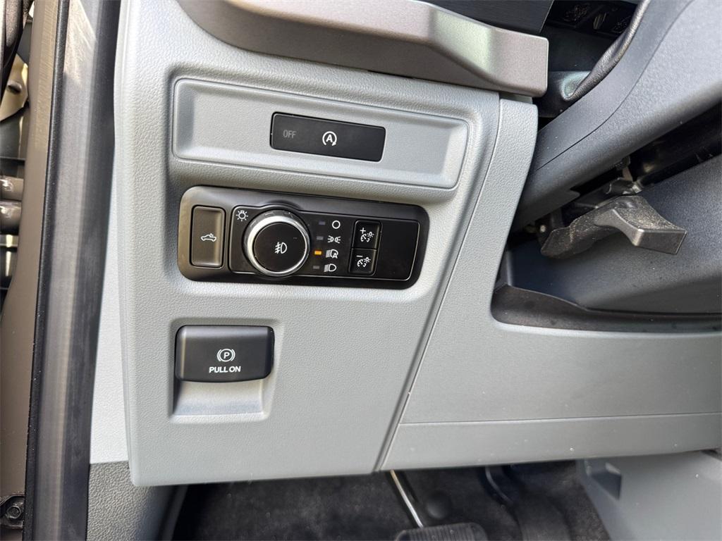 new 2025 Ford F-150 car, priced at $53,289