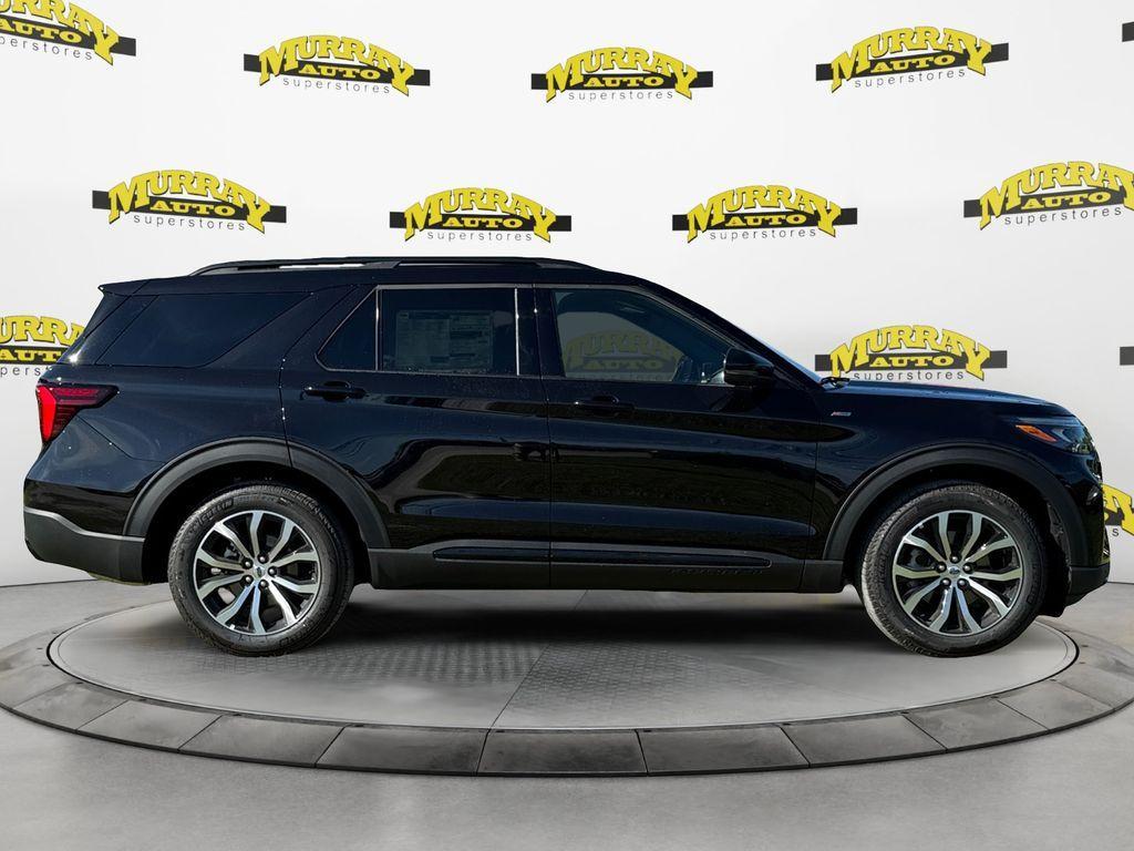 new 2025 Ford Explorer car, priced at $48,075