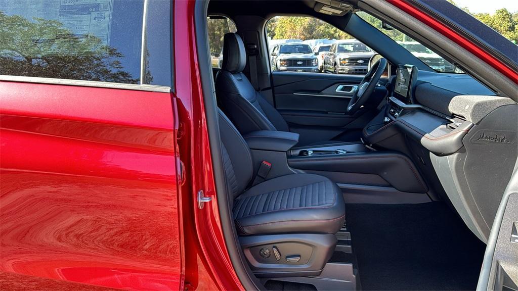 new 2025 Ford Explorer car, priced at $48,968