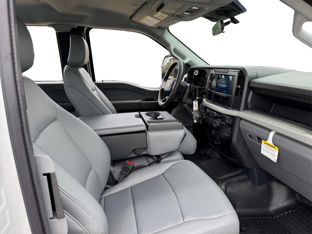 new 2025 Ford F-250 car, priced at $54,190