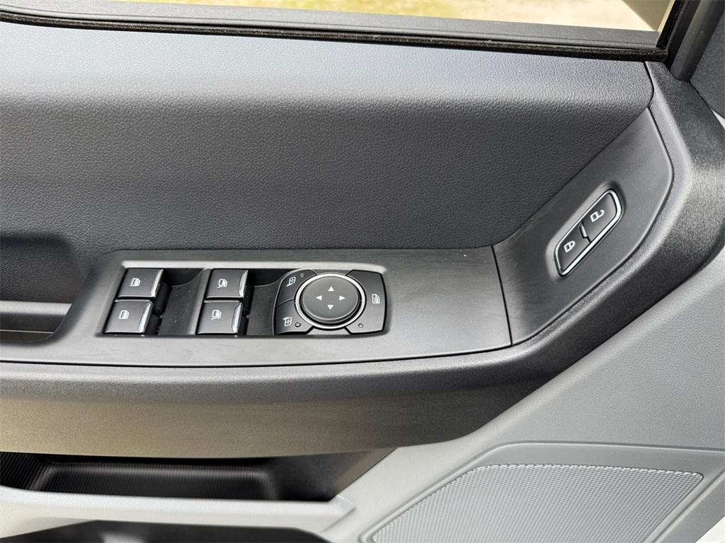 new 2025 Ford F-250 car, priced at $54,190