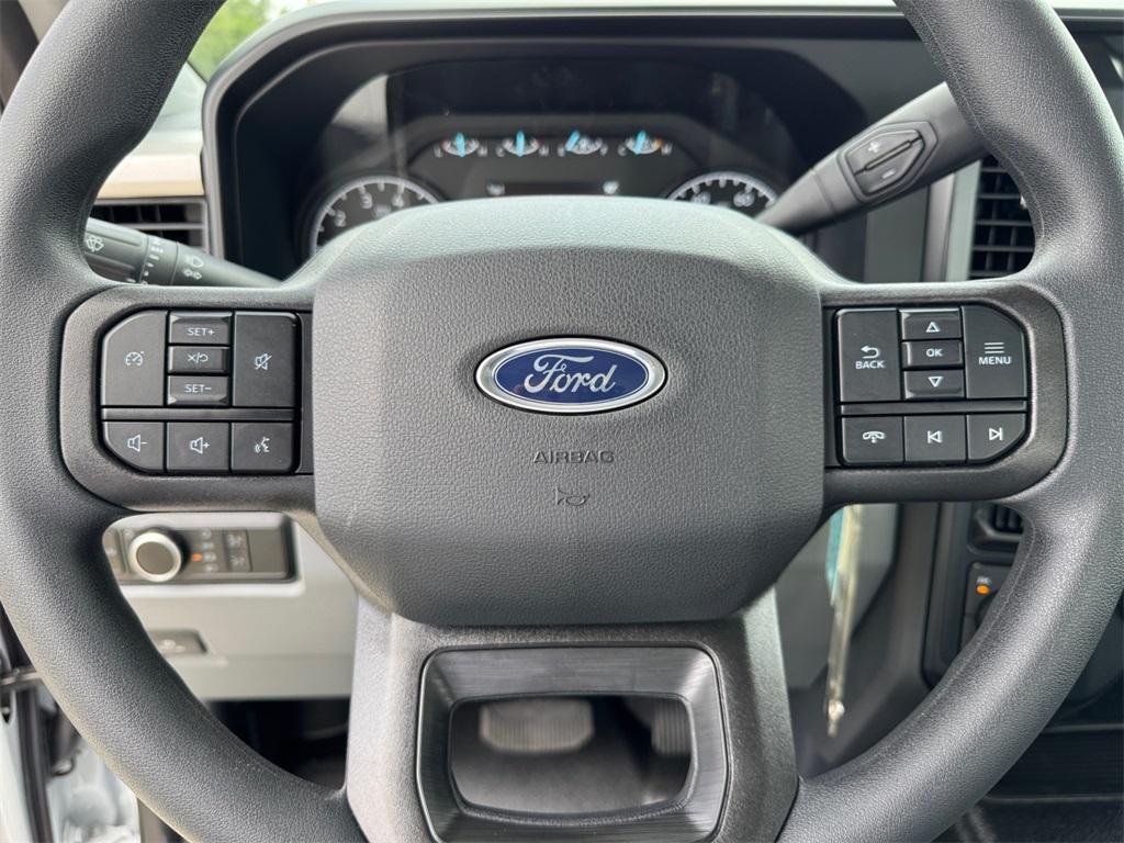 new 2025 Ford F-250 car, priced at $54,190