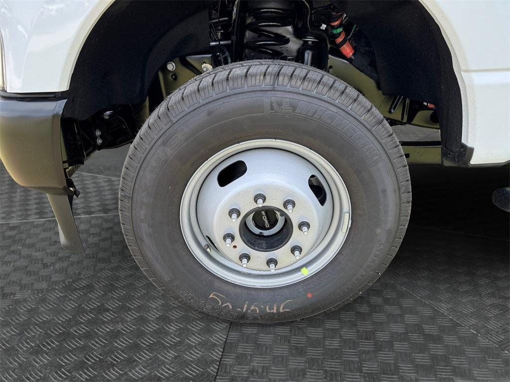 new 2025 Ford F-350 car, priced at $69,785