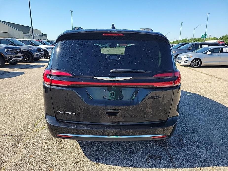 used 2022 Chrysler Pacifica car, priced at $25,998