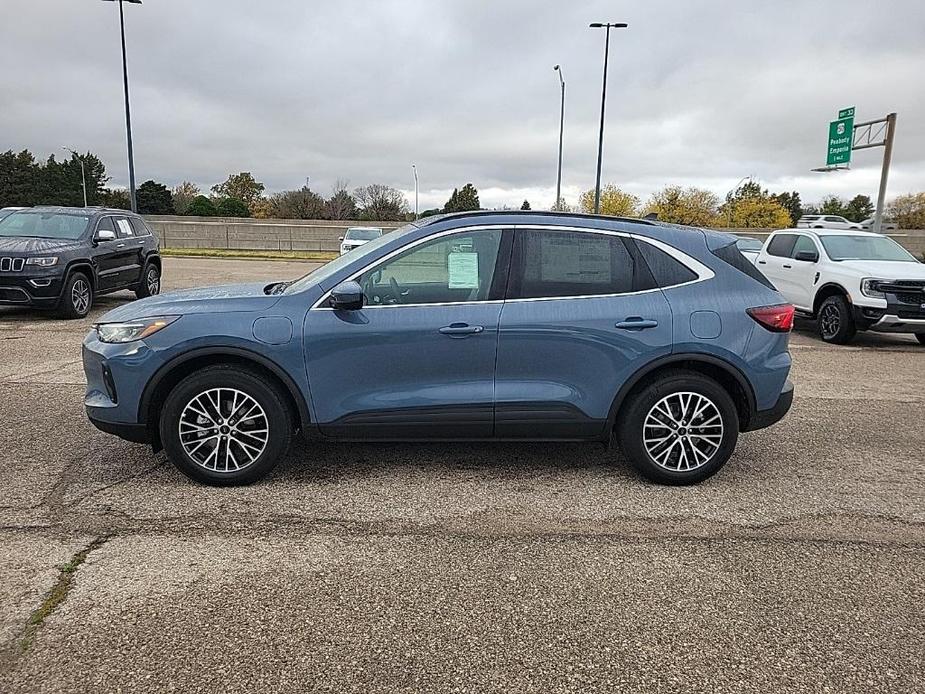 new 2025 Ford Escape car, priced at $46,020