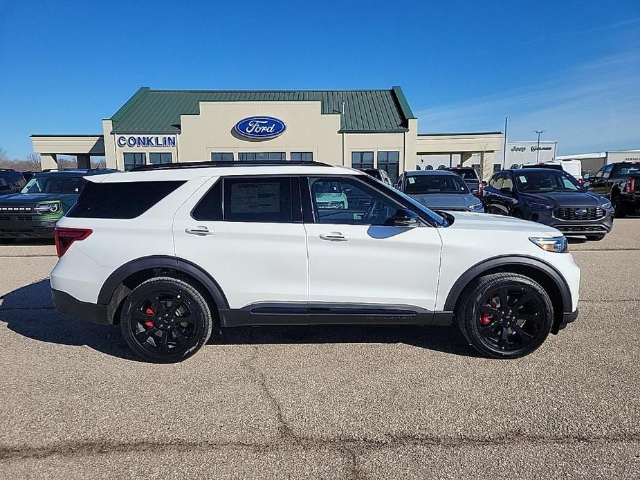 new 2024 Ford Explorer car, priced at $59,405