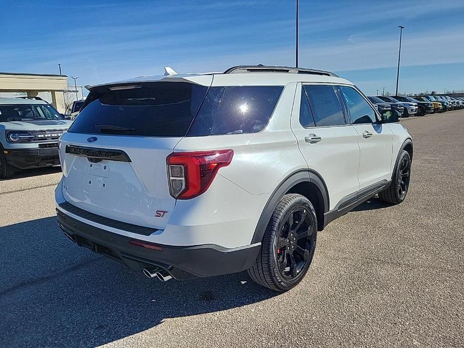 new 2024 Ford Explorer car, priced at $59,405