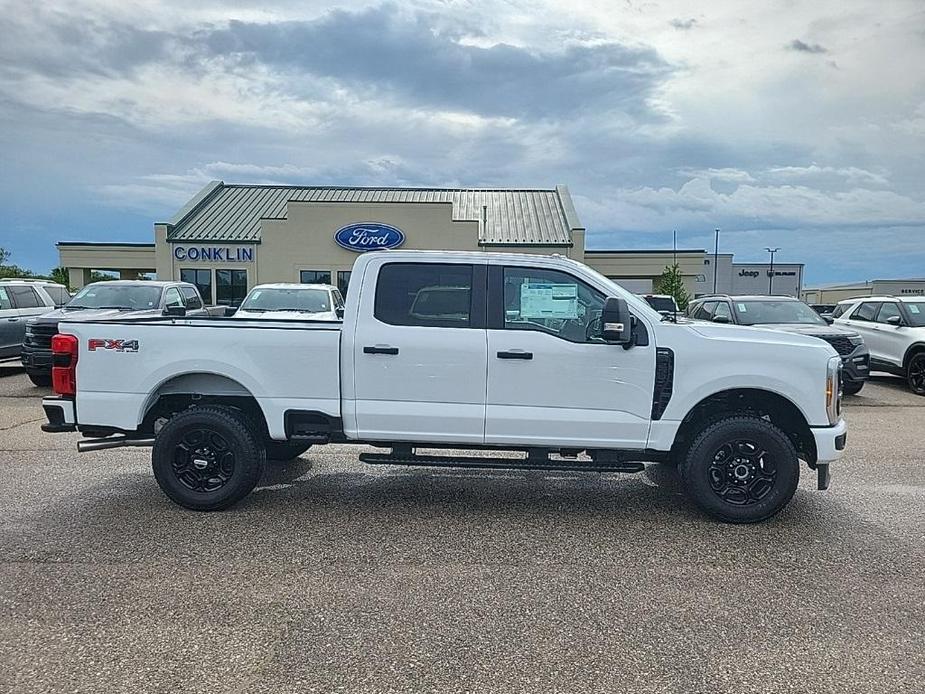 new 2024 Ford F-250 car, priced at $60,570