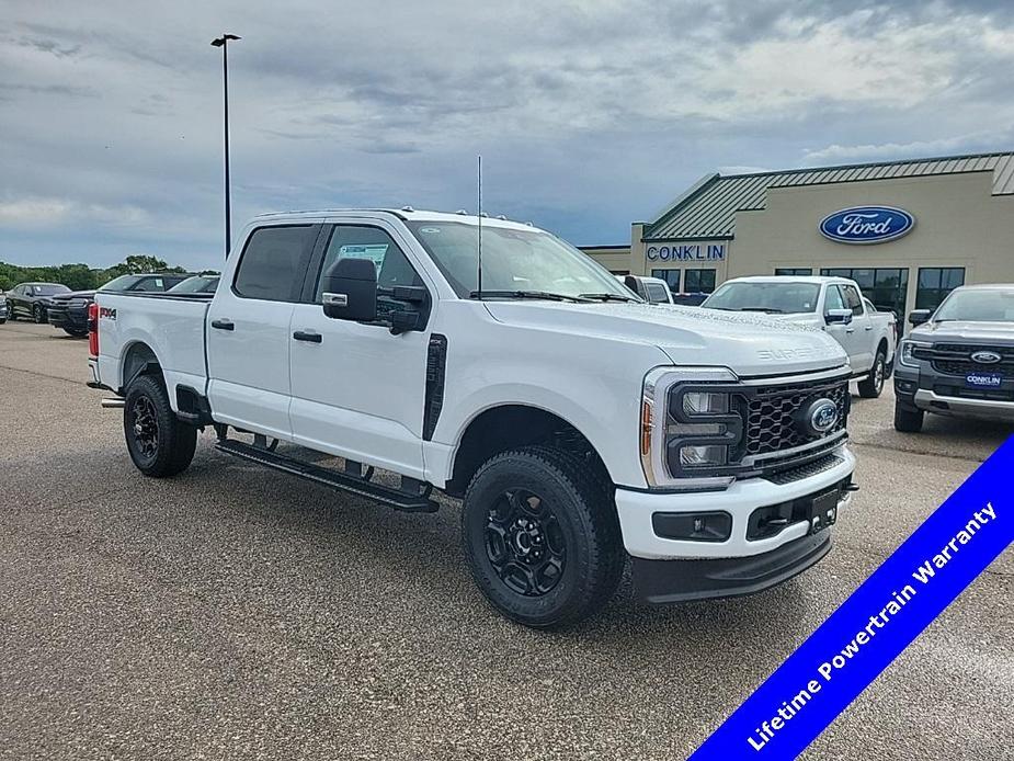 new 2024 Ford F-250 car, priced at $60,570