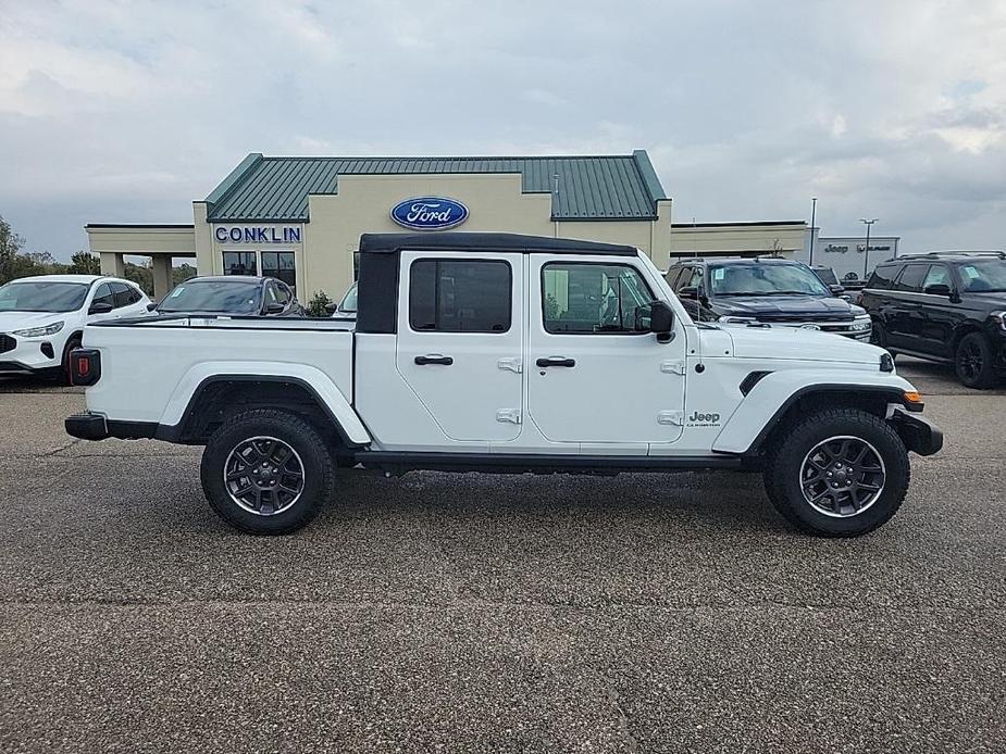 used 2021 Jeep Gladiator car, priced at $33,568