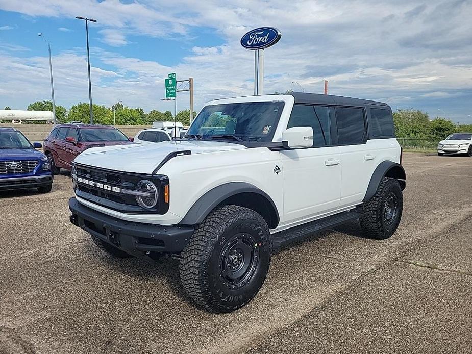 new 2024 Ford Bronco car, priced at $59,426